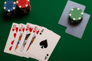 如何通过德州扑克在线平台练习这些poker 術語?